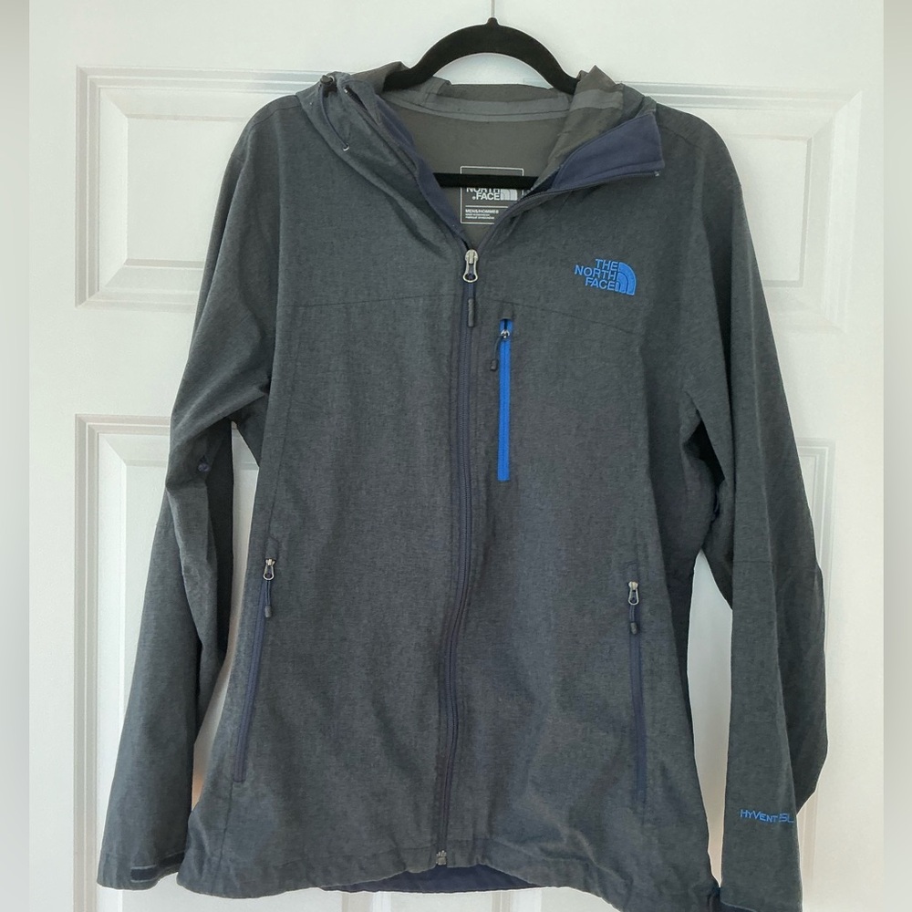 The North Face HyVent Full-Zip Waterproof Shell Jacket- size Medium Men’s - Picture 1 of 6